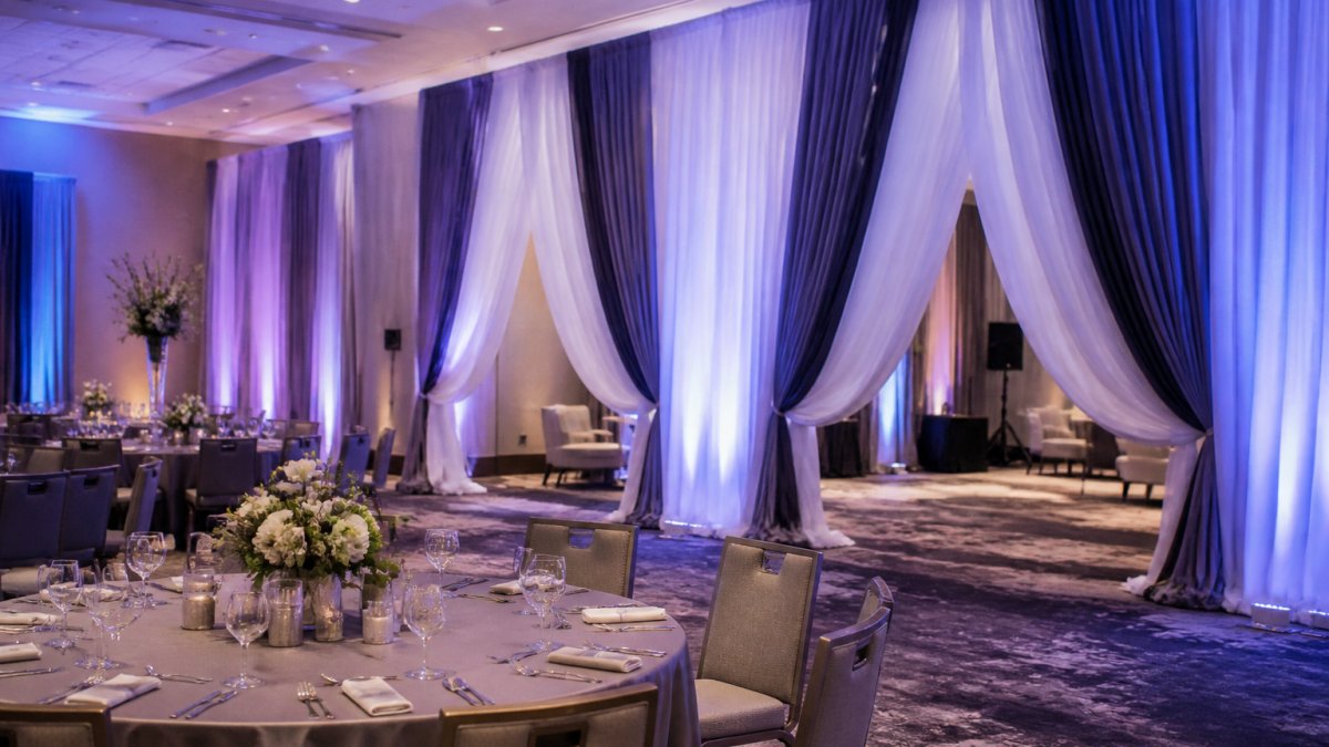 10 Modern Corporate Event Draping Styles for Galas