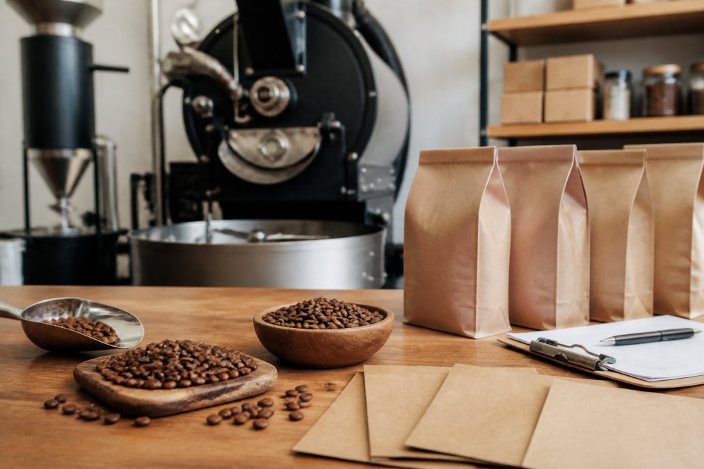 10 Ways to Support Local Coffee Roasters (2026 Guide)