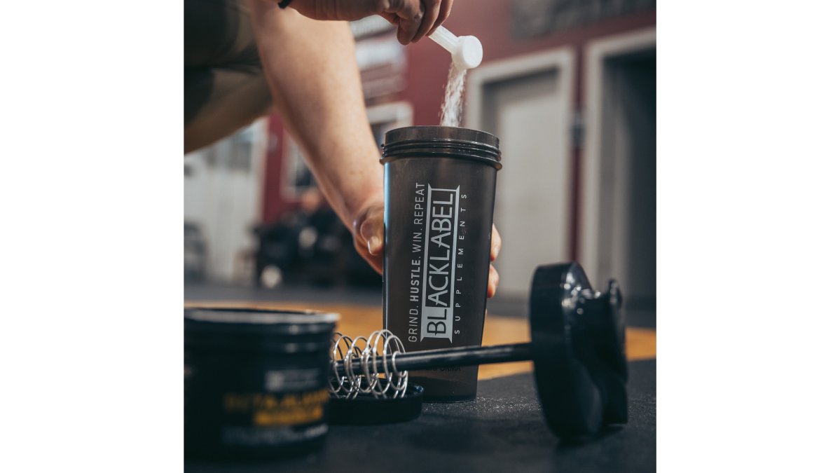 28 oz Shaker Bottle