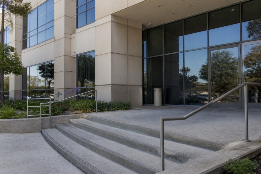 6230 Van Nuys Blvd Ste 300: Immigration Court Guide