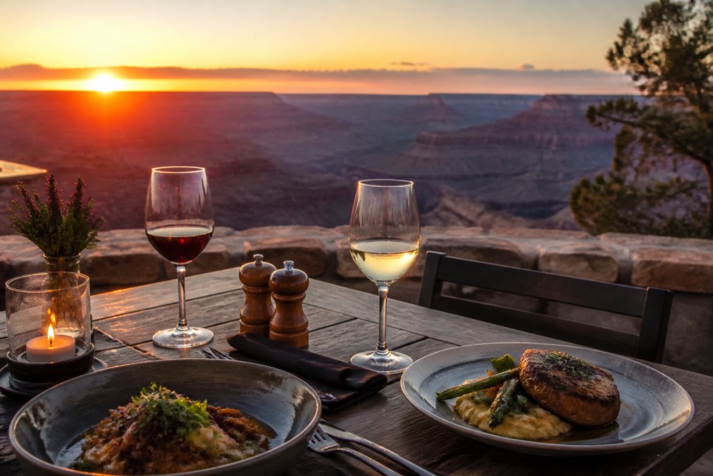 7 Romantic Sunset Dinner Spots Near Grand Canyon