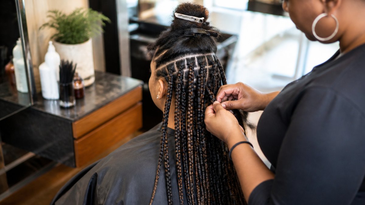 7 Steps to Book Professional Braiding in Milwaukee