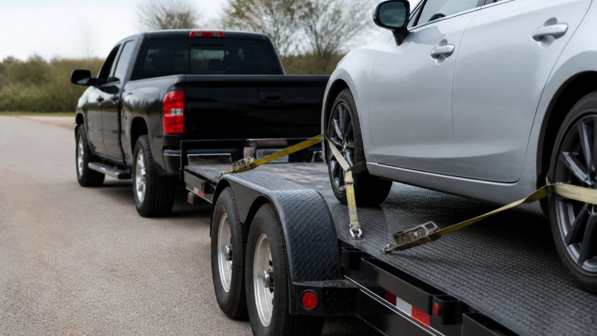 7 Tips for Towing a Car Long Distance Safely