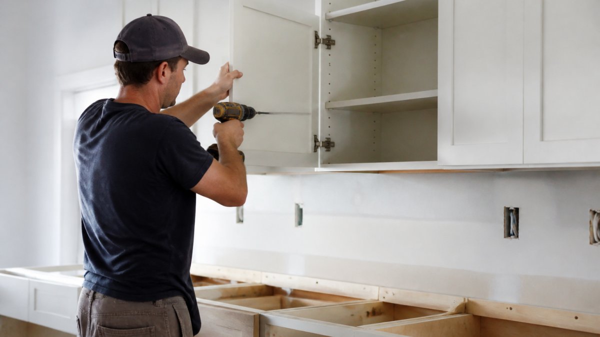 7 Ways to Save Money on Kitchen Cabinet Installation