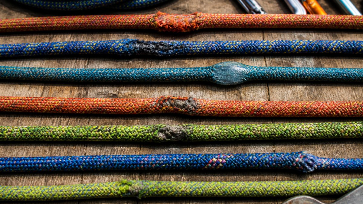 8 Signs of Wear on Climbing Ropes That Demand Retirement