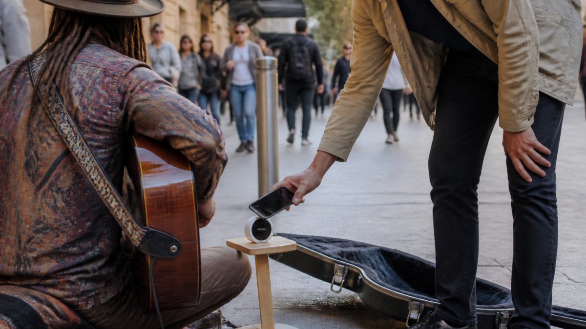 Accepting Payments as a Street Performer: 2026 Guide