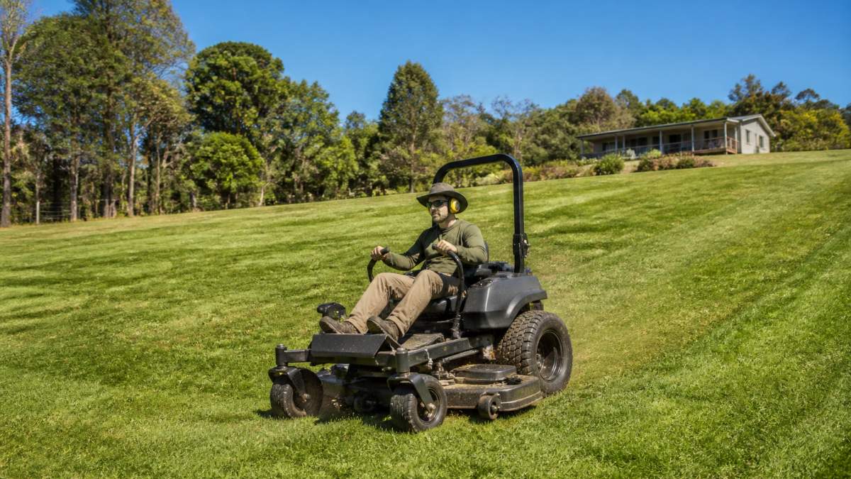 Acreage Mowing Cost Per Acre: 2026 Pricing Guide