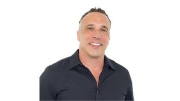 How to Manage Market Volatility with Quantitative Strategies
