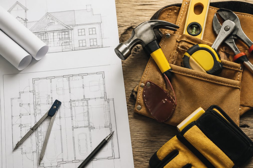 Architect vs. Contractor: Who Should Lead Your Renovation