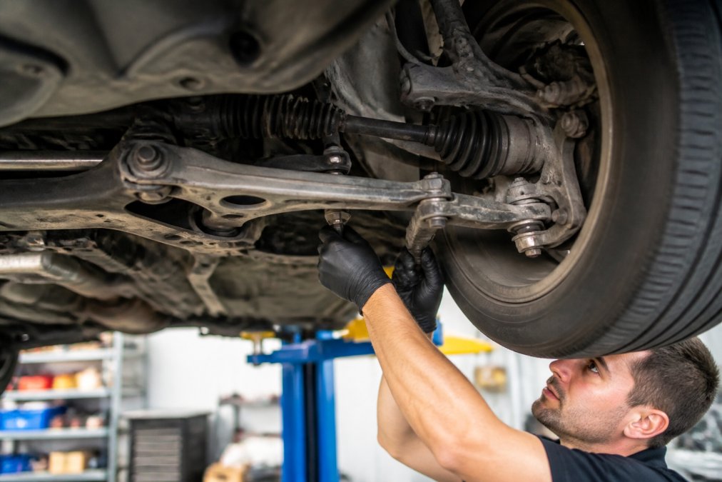 AWD Suspension Repair Aurora: Complete Diagnostic Guide