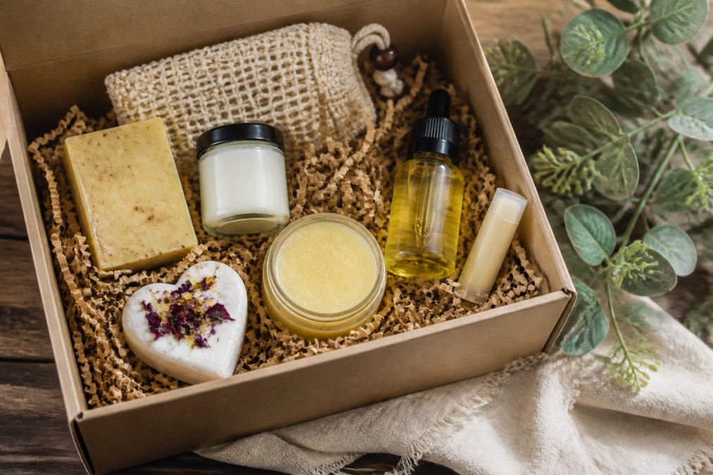 Best Natural Skincare for Gifts: 2026 Guide