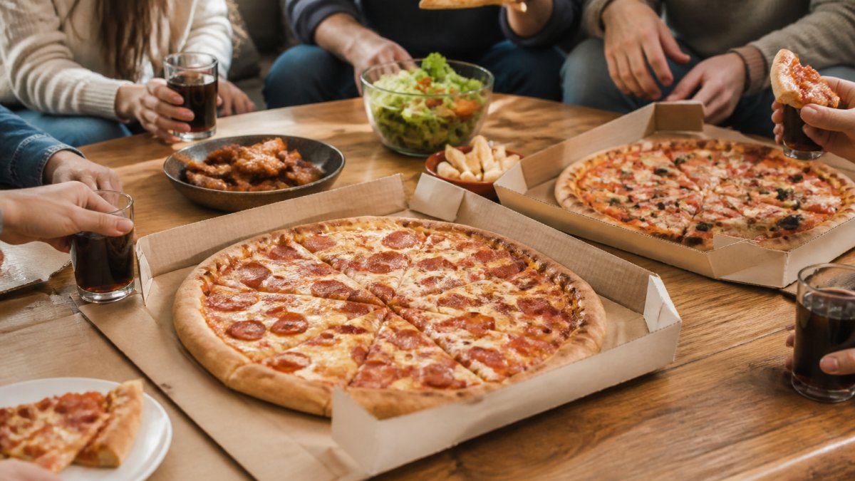 Best Pizza for Casual Gatherings: Party Guide
