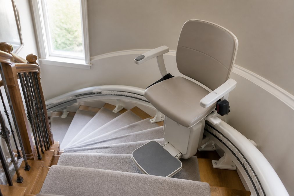 Best Stairlift for Curved Stairs: 2026 Top Picks & Costs