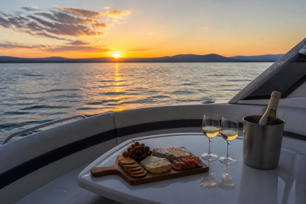 Best Sunset Cruises Lake Tahoe: 2026 Guide