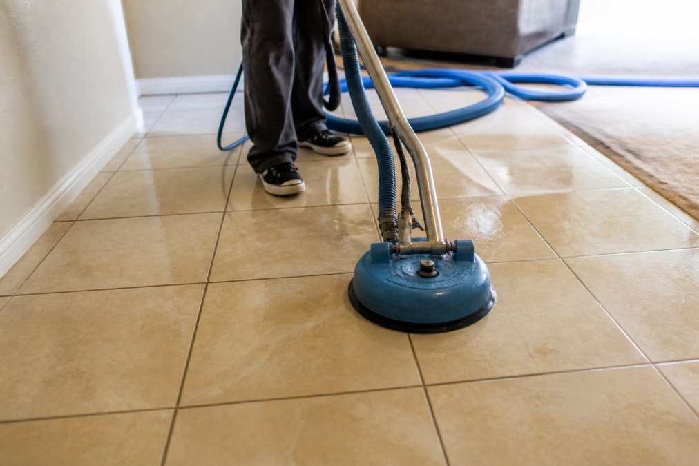 Book Professional Tile Cleaning Service: 2026 Guide
