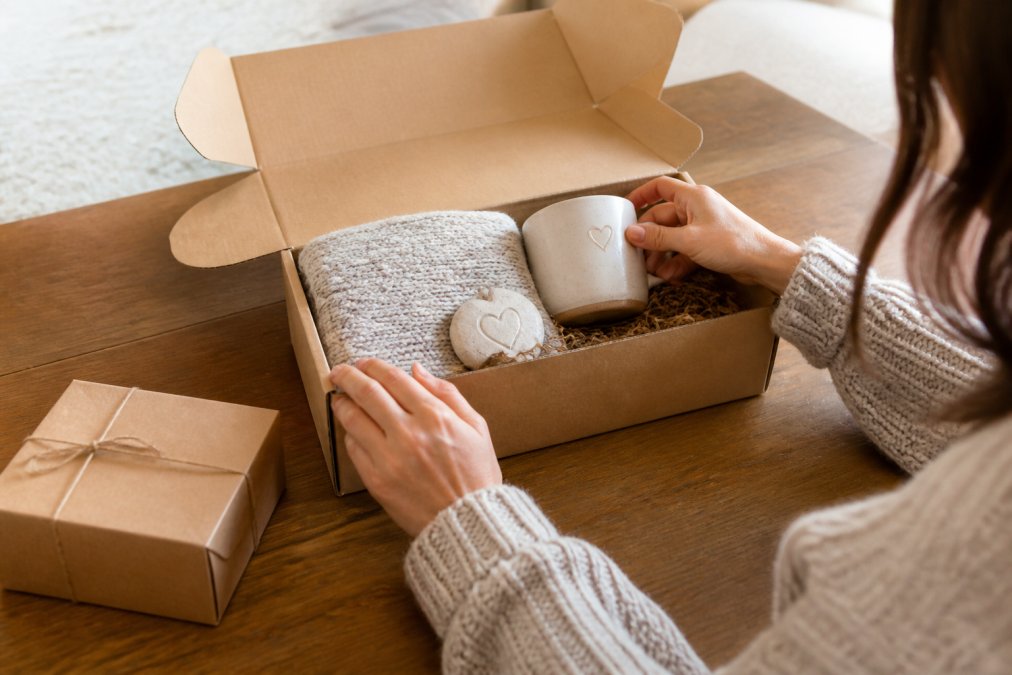 Can Letterbox Gifts Be Personalised? A 2026 Guide
