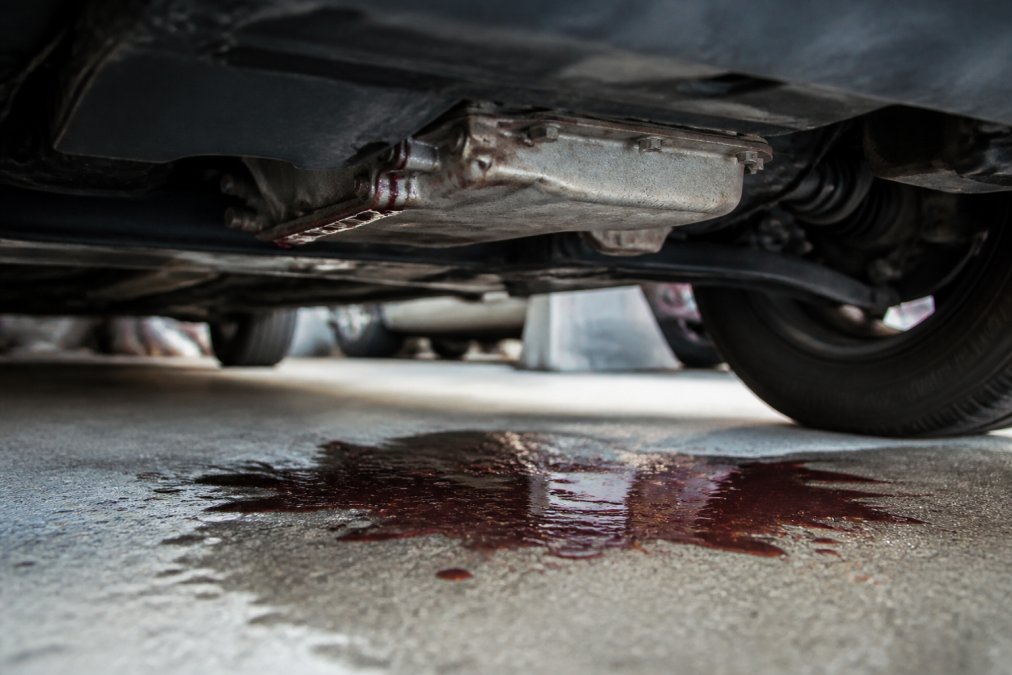 Causes of Transmission Fluid Leak Under Car