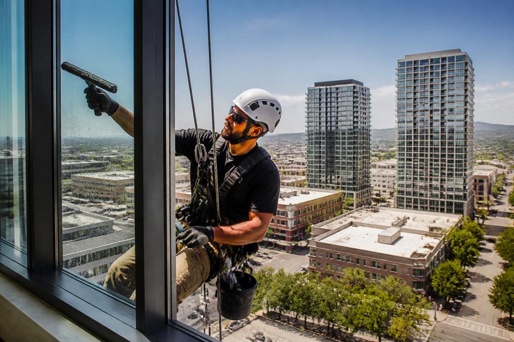 Commercial Window Cleaning Maintenance Reporting Guide