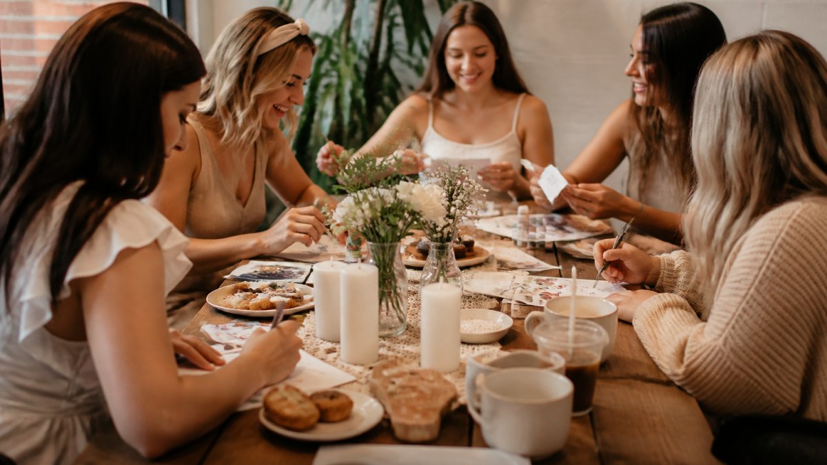 Creative Bridal Shower Activities for Small Venues