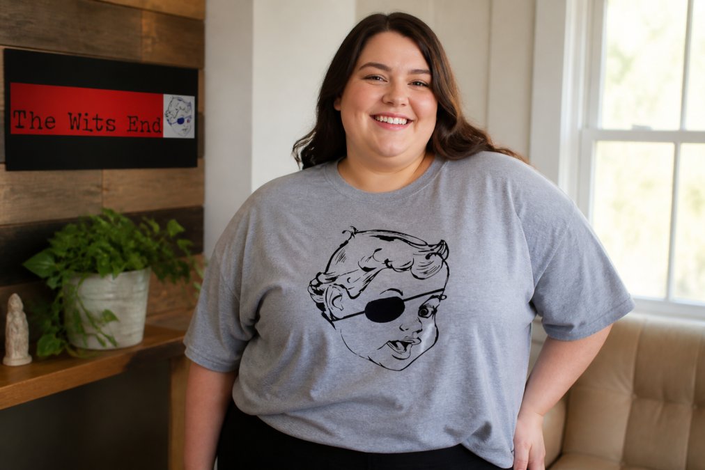 Infographic showing the relaxed fit and print quality of custom apparel for plus sizes on a smiling model