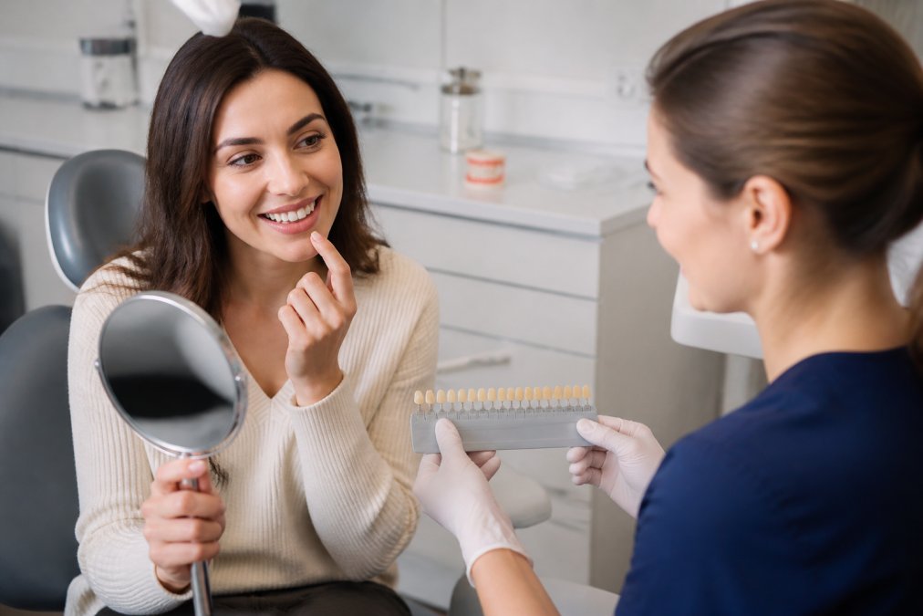 Dental Veneers Consultation Process Explained (2026)