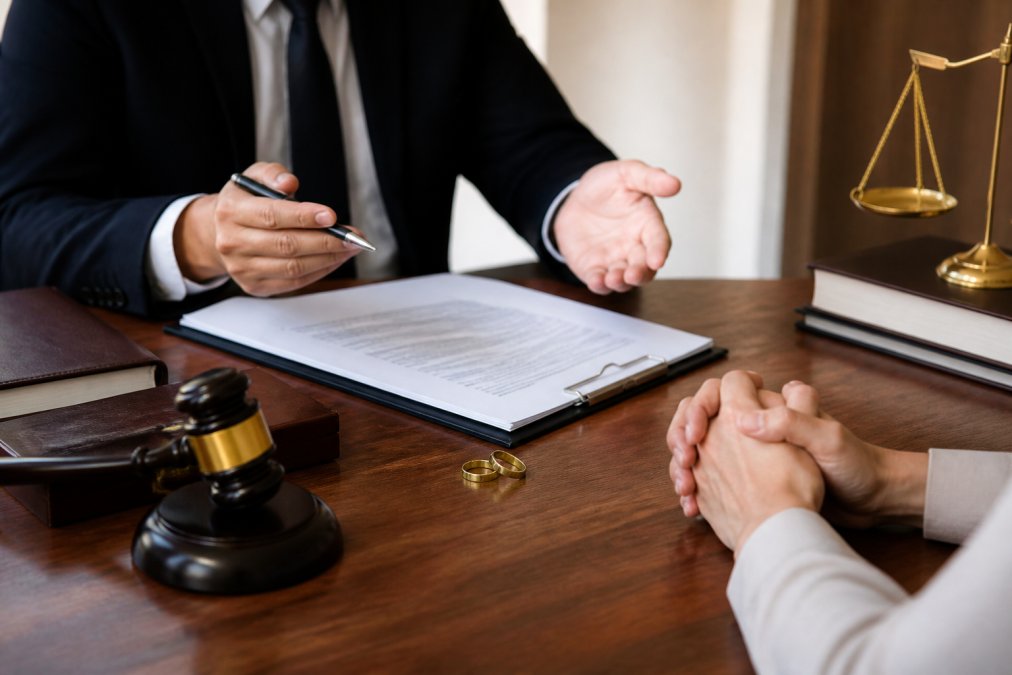 Do I Need a Divorce Lawyer? A 2026 Guide