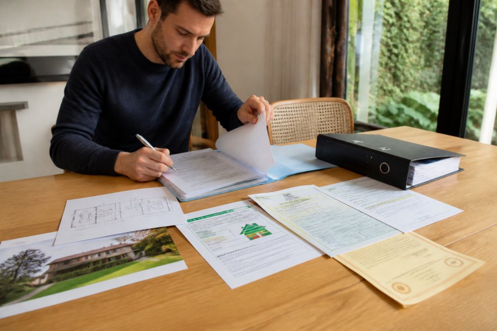 Infographie illustrant les documents nécessaires vendre bien son logement via une checklist organisée.