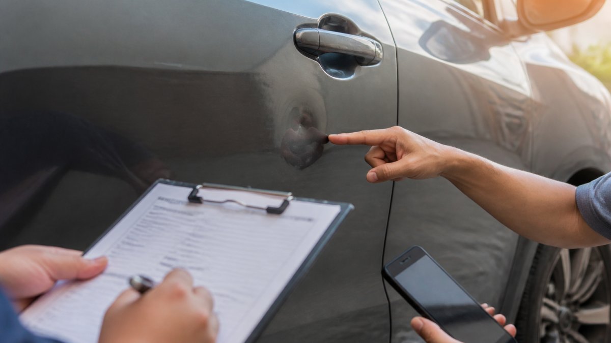 Door Dings: Insurance Claim vs Comprehensive Coverage