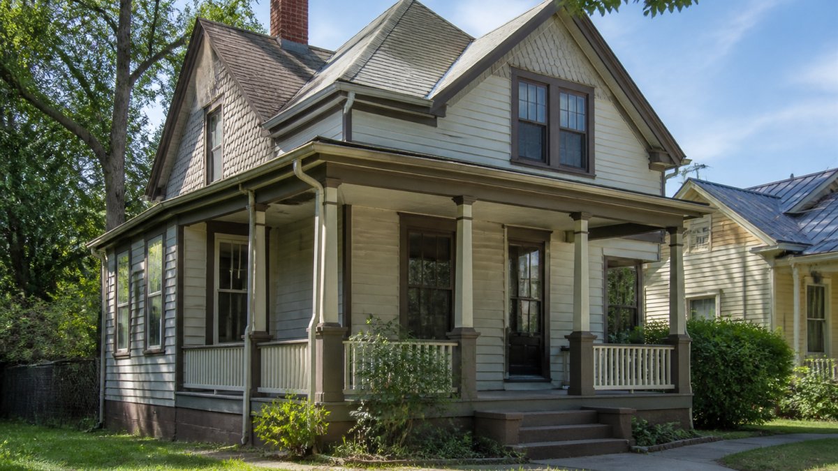 Dryer Vent Routing Problems in Older Homes: What Homeowners Should Know