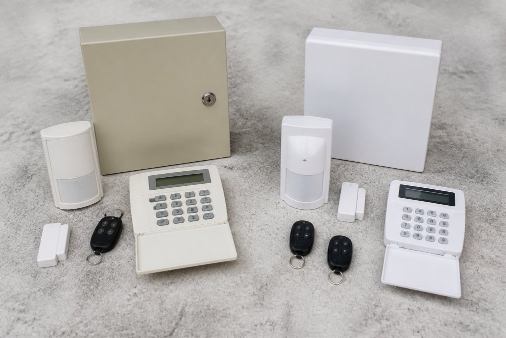 DSA Security vs ProSafe Security: Which Fits Your Site?