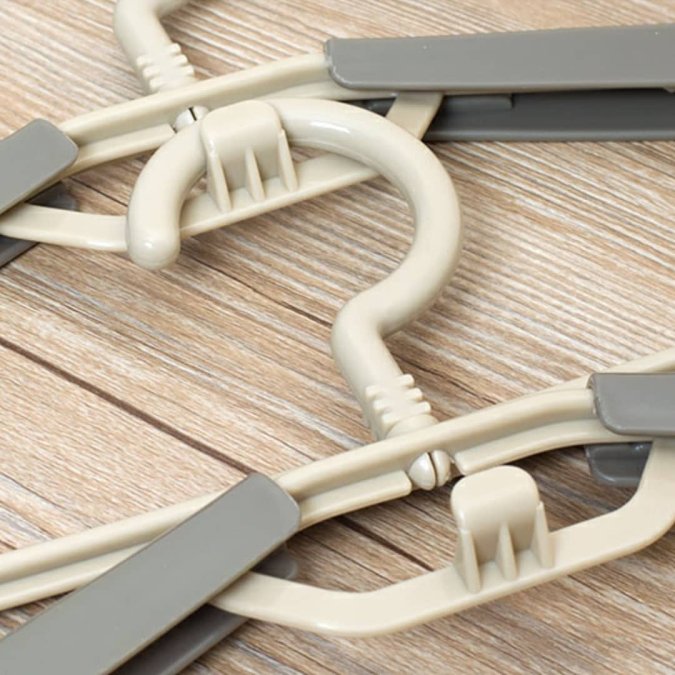 Individual Adjustable Heavy Duty Plastic Extra-Wide Bumpless Clothes Hangers