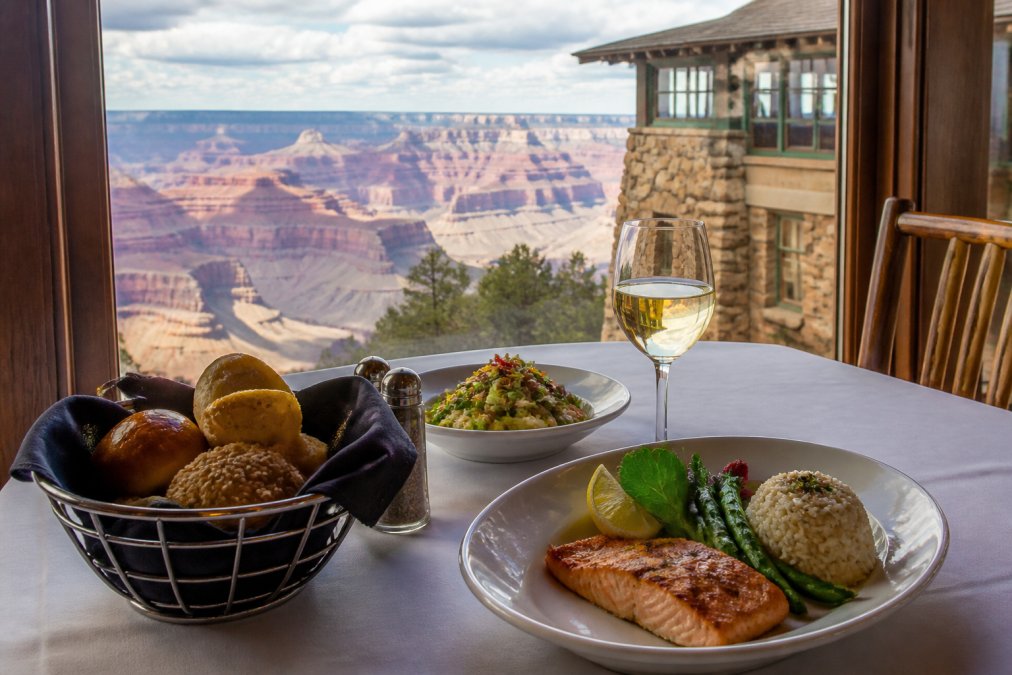 El Tovar Dining at the Grand Canyon: A 2026 Guide