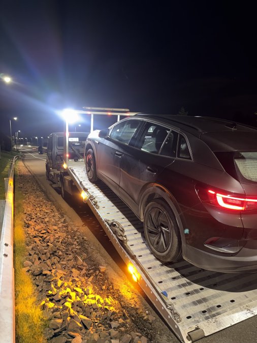 Electric Car Recovery Glasgow: Safe EV Breakdown Guide