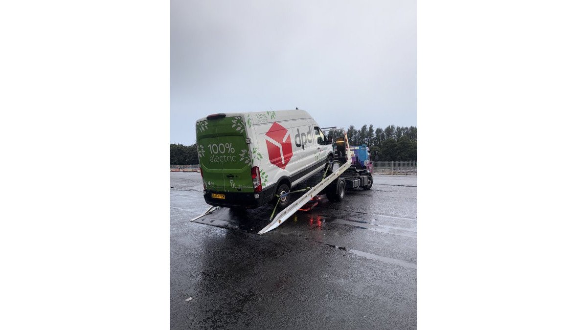 Emergency Breakdown Recovery: Immediate Dispatch & Upfront Quotes