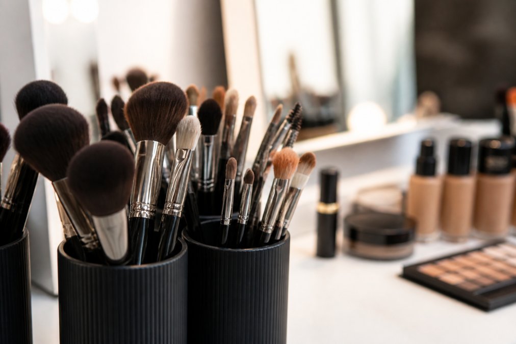 Essential Brushes for Professional Makeup Kit