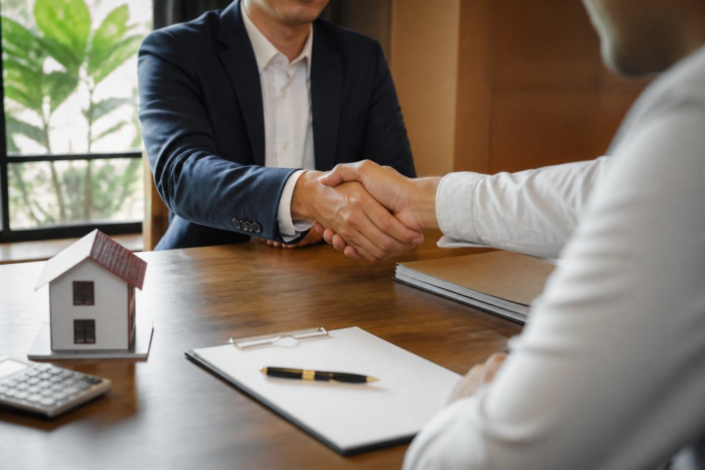 Expert Property Negotiation: Secure Better Deals