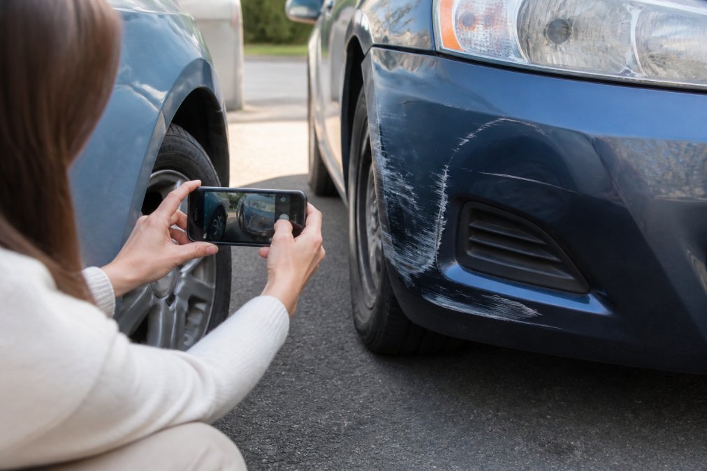 Step-by-step visual guide for fender bender accident