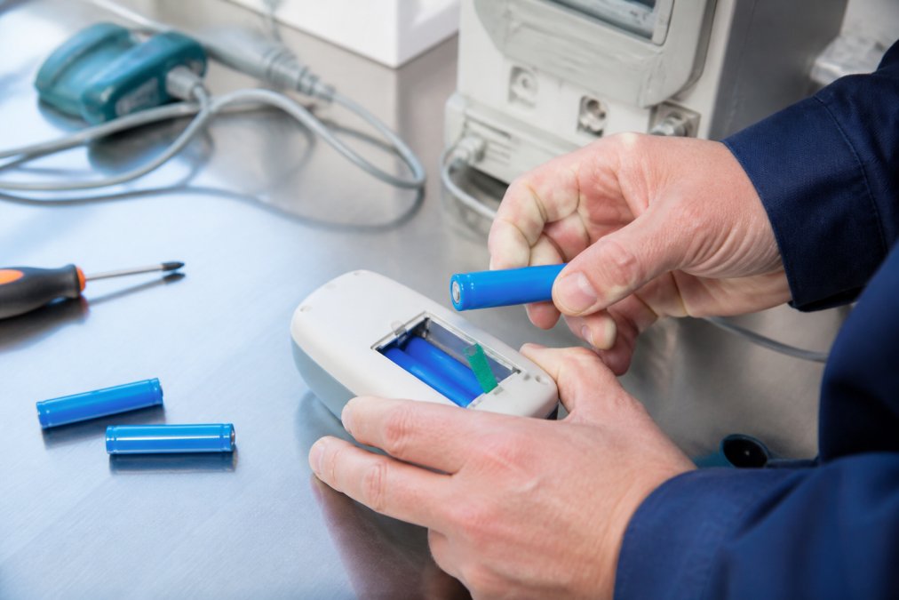 Finding the Correct Medical Device Battery: A 2026 Guide
