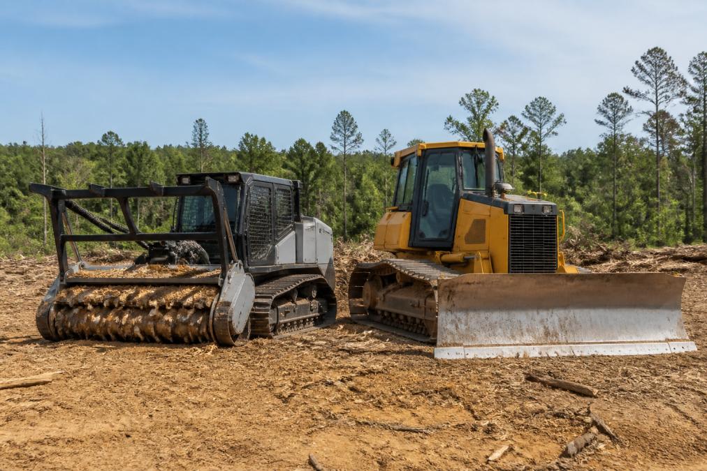 Forestry Mulching vs Bulldozing: Land Clearing Comparison