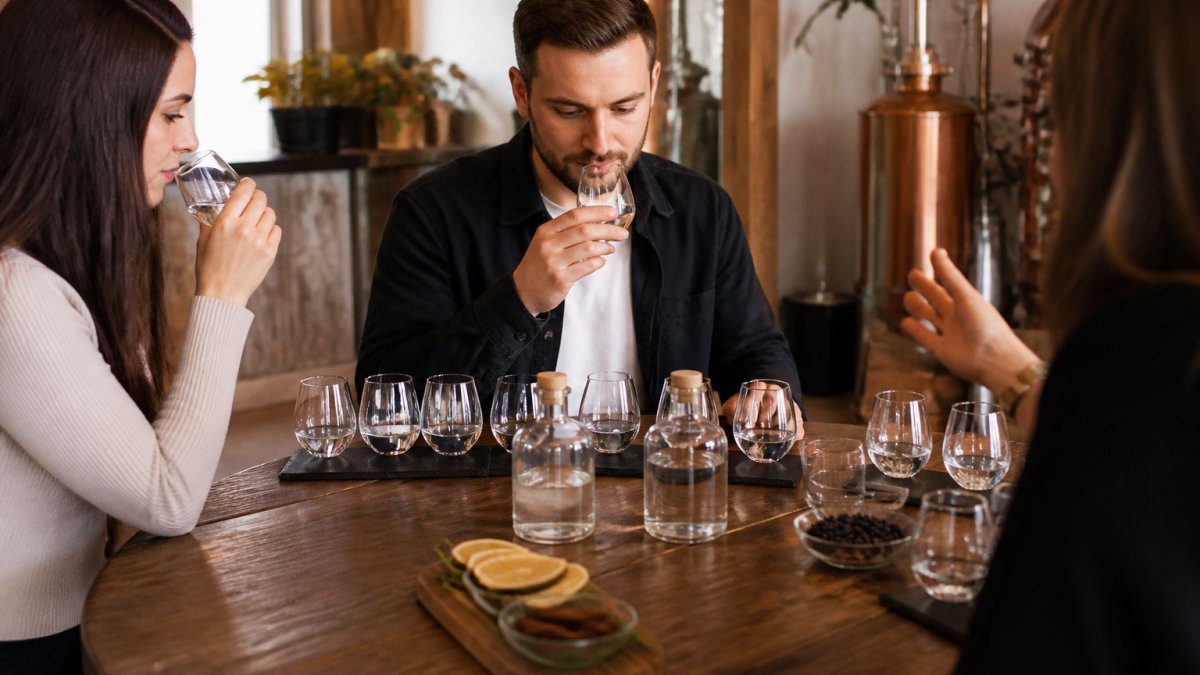 Gin Tasting Room Etiquette for Beginners