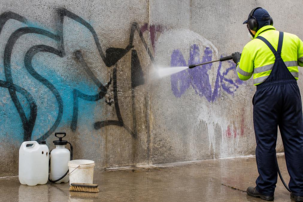 Graffiti Removal Service: What Works Best
