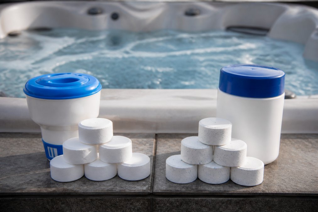 Hot Tub Bromine vs Chlorine Comparison Guide