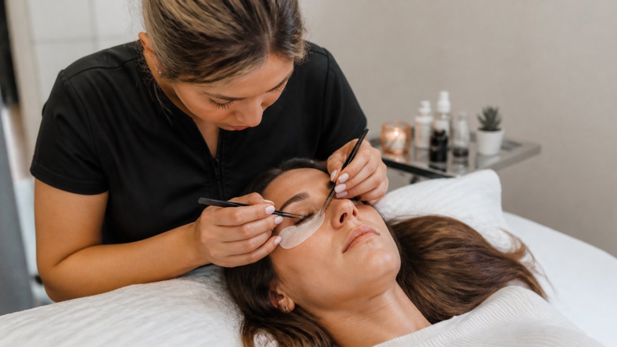 How Long Does a Lash Extension Appointment Take?