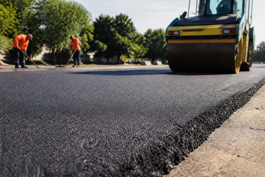How Long Does Asphalt Paving Last?
