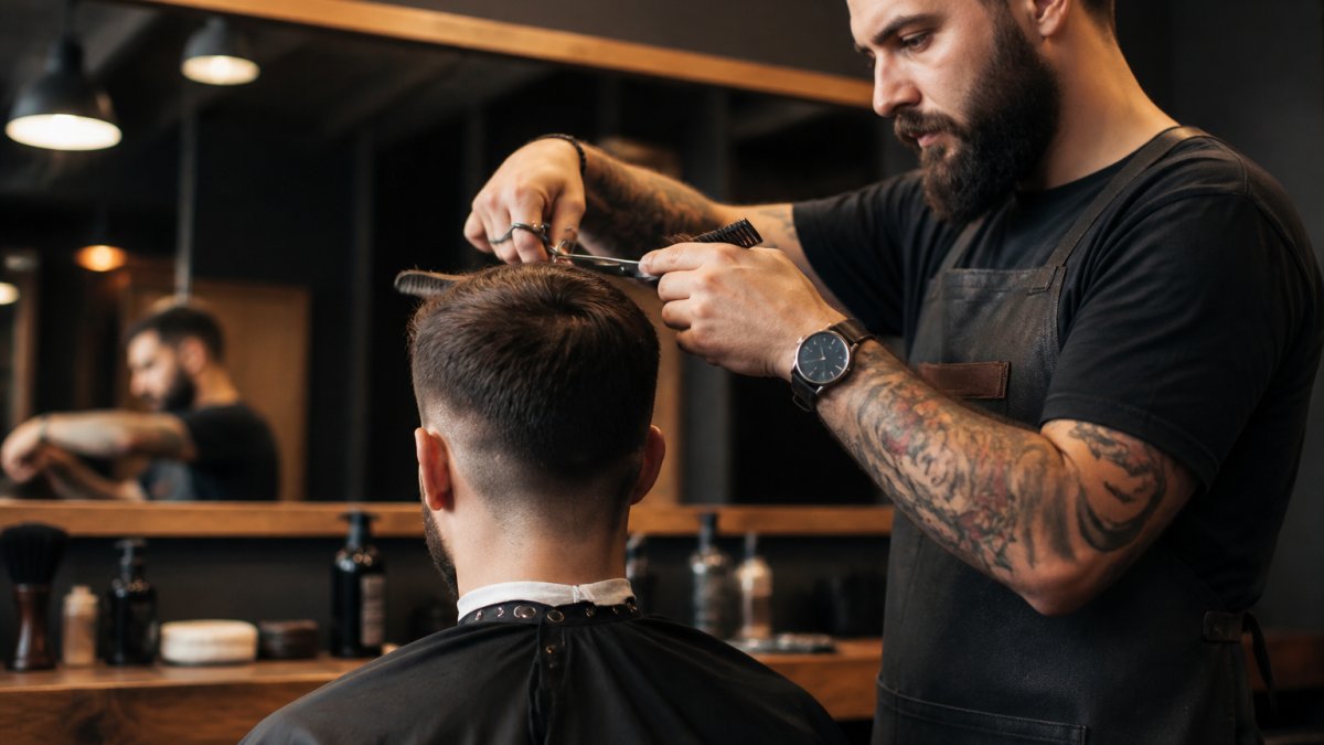 How Long Should a Haircut Take: A Realistic Guide