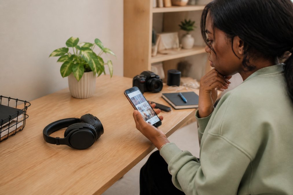 Process diagram showing steps for avoid instagram copyright strikes