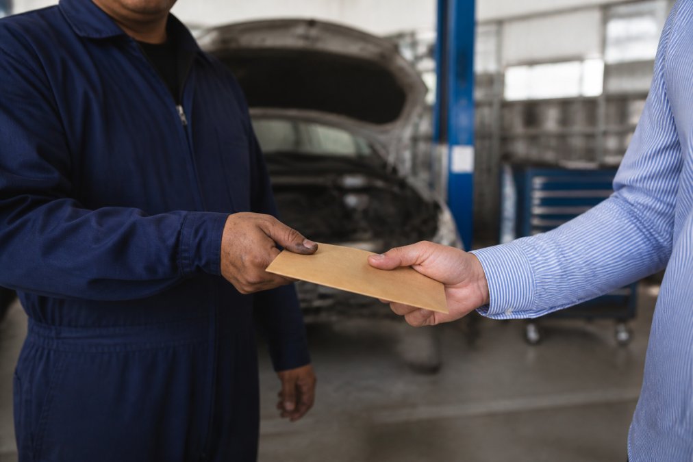How to Avoid Repair Shop Kickbacks: 2026 Guide