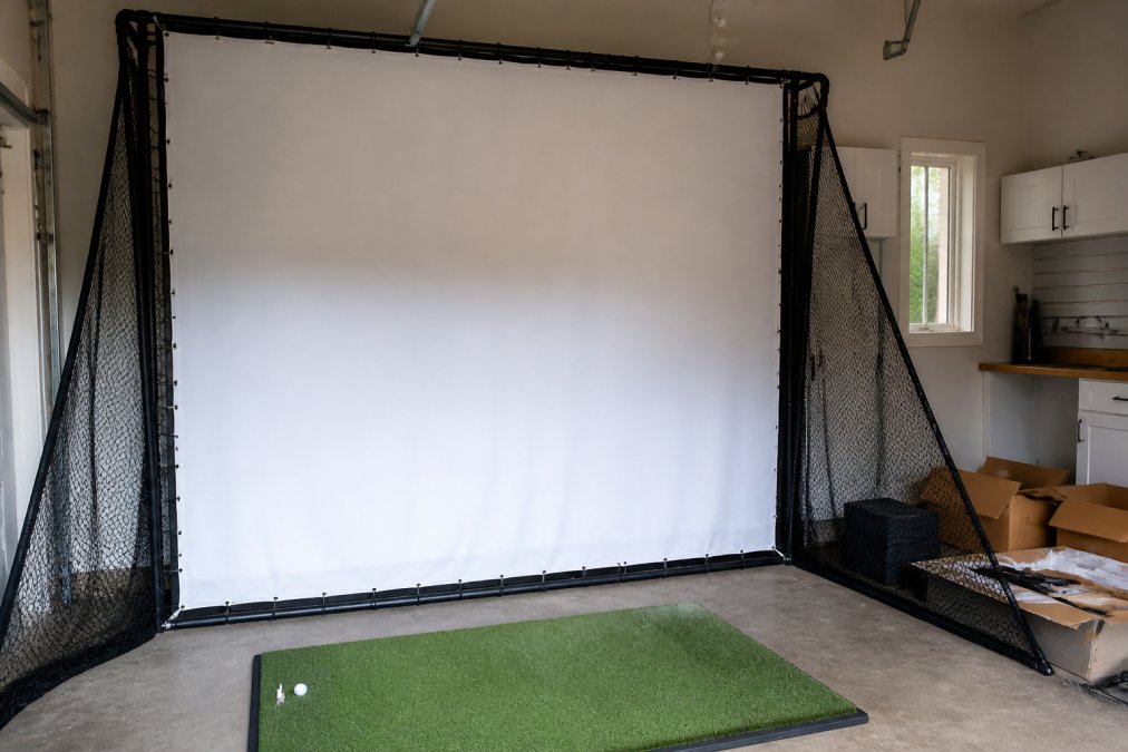 Professional illustration showing Close for home golf simulator
