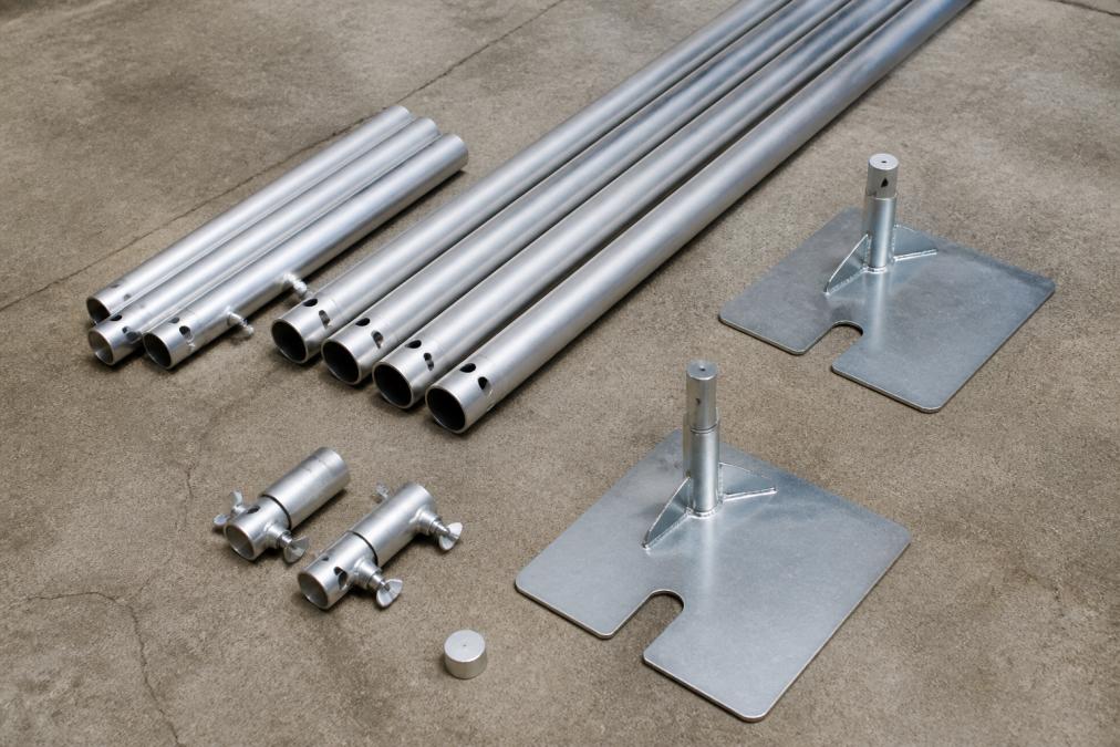 Diagram showing hardware components needed to calculate pipe and drape systems, including uprights and base plates.