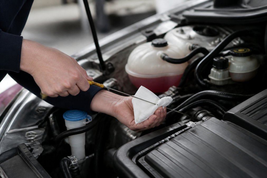 How to Check Car Fluids for Beginners